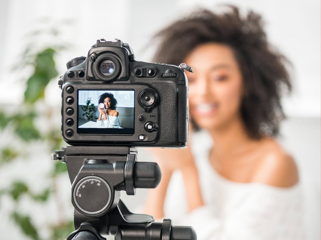 Influencing 101: How to Disclose, What Different Terms Mean [AD, PR, Codes, Invited & More]