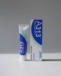 Hydrating makeup remover stick for all skin types, gentle removal of makeup and jelly cleanser.