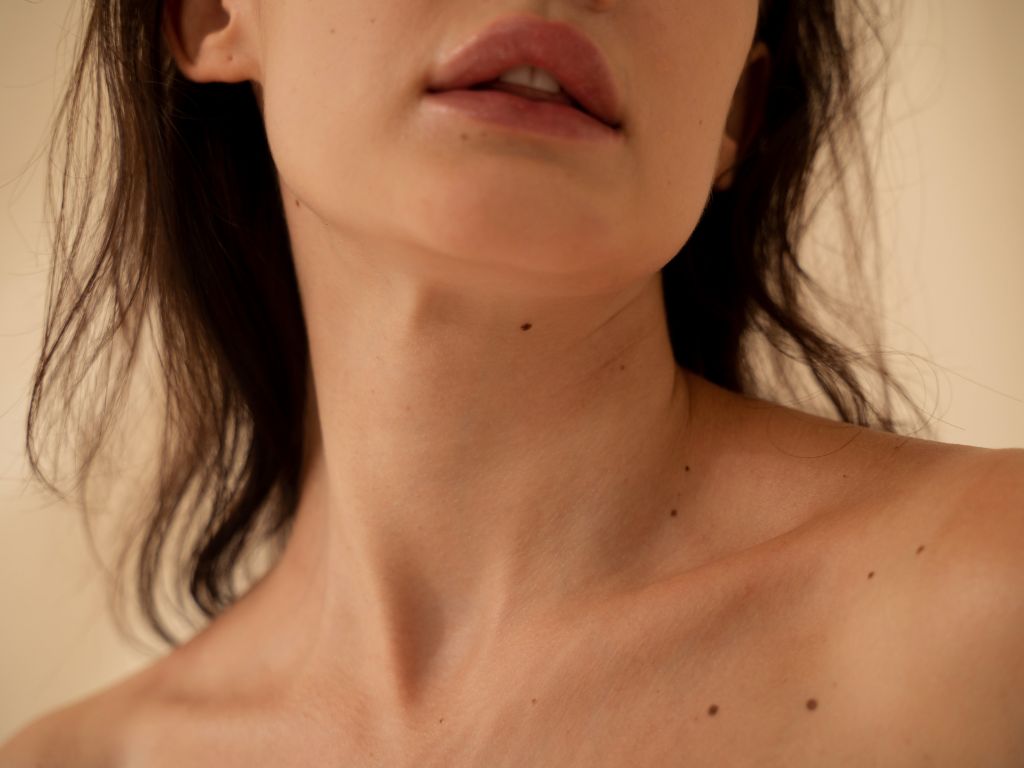 When To See A Skin Professional: 5 Signs It’s Time